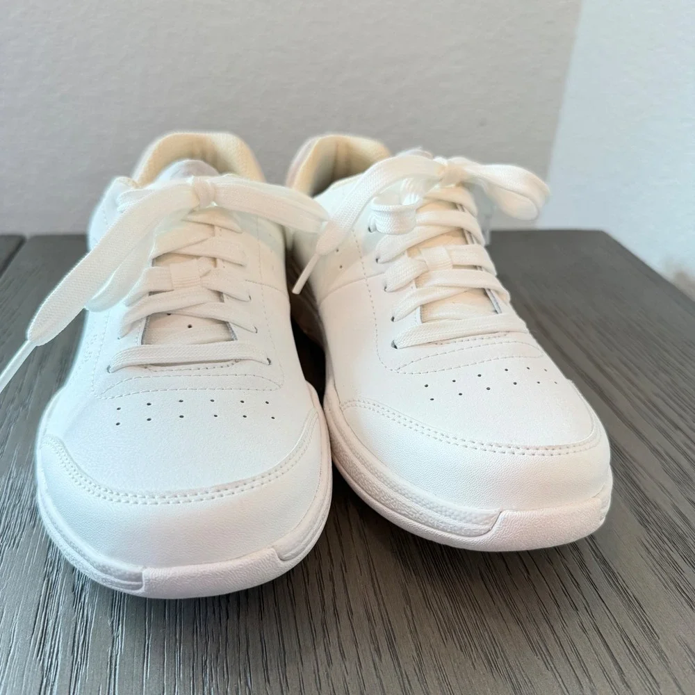 Ryka‎ Courtside White Leather Walking Sneakers Womens 8.5M Low Top Shoes NWOT